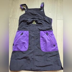Nike ACG Kids Dress Black with Purple Pockets